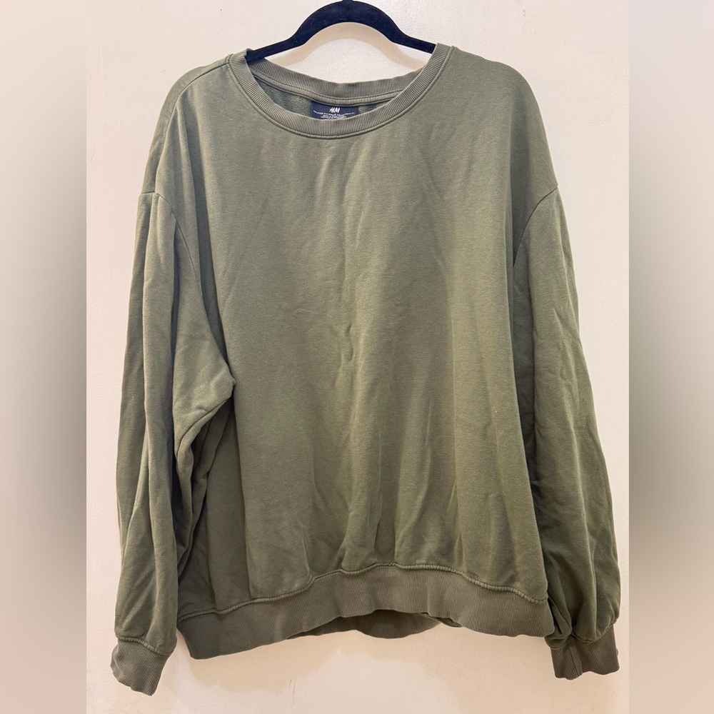 H&M Women's Olive Green Crew Neck Sweater